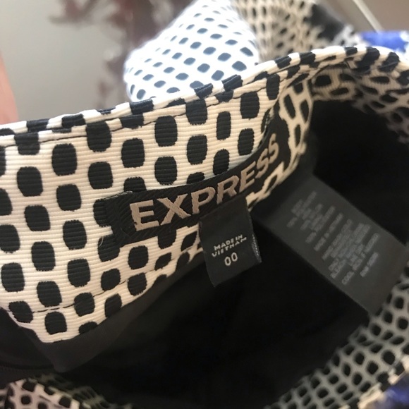 Mini Skirt - Picture 4 of 4